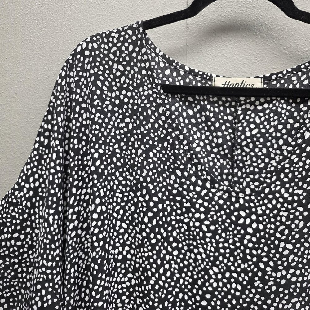 Haptics Shirt Womens Large Black White Dalmatian Dot Peplum Long Sleeve Boho - Picture 2 of 7